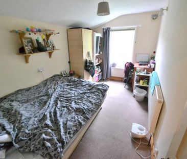 4 bedroom terraced house to rent - Photo 6