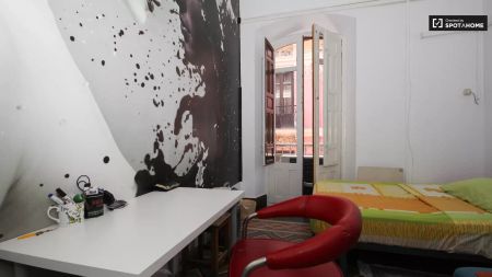 Single Bed in 9 spacious rooms for rent in a large shared apartment in Granada city centre, all utilities included - Foto 5