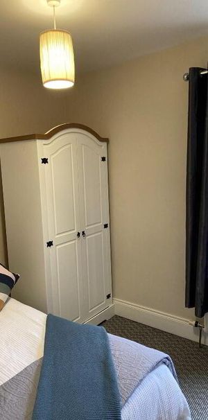 Room 3.1, 16 Cedar Avenue, Belfast, BT15 5AS - Photo 1