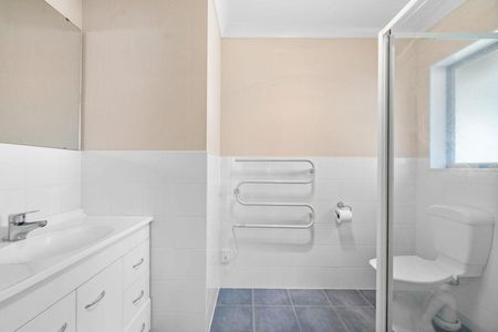 Modern comfort in a convenient Onerahi location - Photo 3