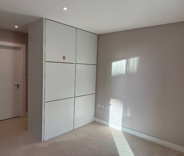 2 Bed Flat, Merlin Court, SE3 - Photo 6