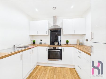 1 bedroom flat to rent - Photo 4