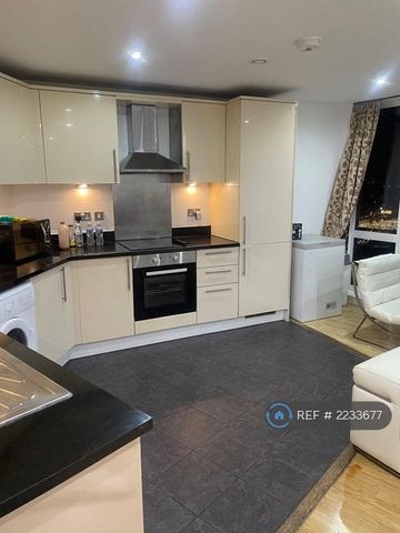 2 bedroom penthouse to rent - Photo 5