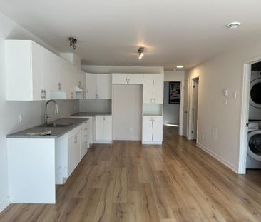 41/2 disponible 1er novembre à Mont-Blanc - Photo 4