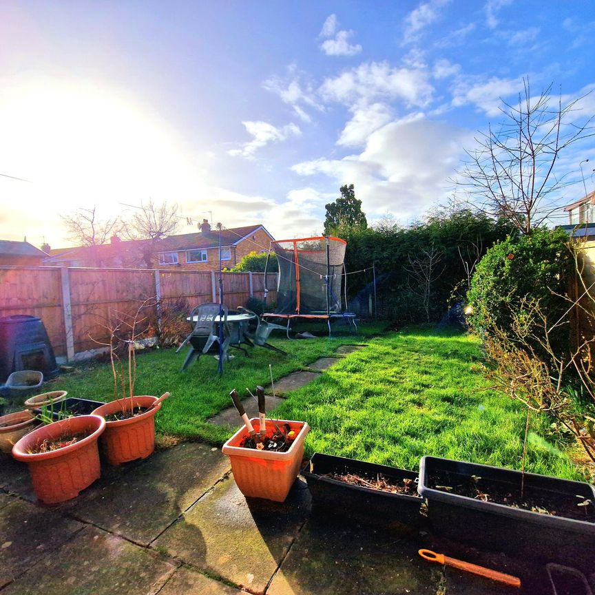 Longley Close, Fulwood - Photo 1