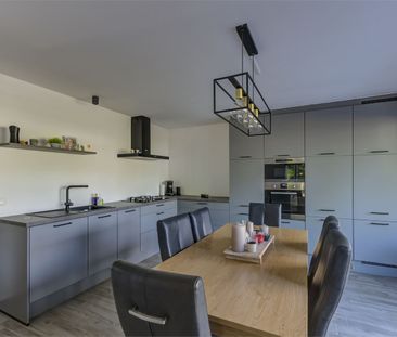 INSTAPKLAAR APPARTEMENT MET 2 SLAAPKAMERS EN RIANT TERRAS TE HASSELT - Photo 4