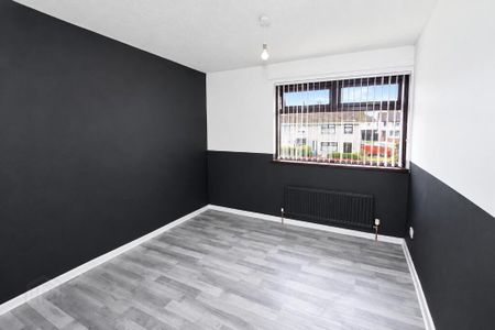2 Knockenagh Walk, Newtownabbey, BT36 6BW - Photo 5