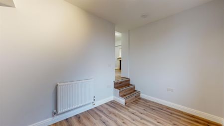 1 bedroom property to let - Photo 4