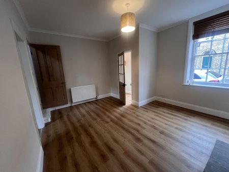 2 bedroom terraced house to rent - Photo 3