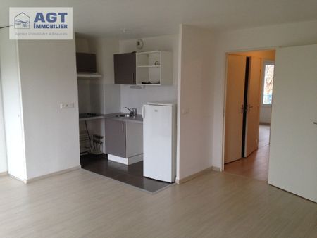 Location Appartement 3 pièces 56m² BEAUVAIS 60000 - Photo 2
