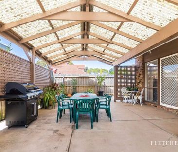 17 Lowana Cres, Forest Hill VIC 3131 - House For Rent | Domain - Photo 1