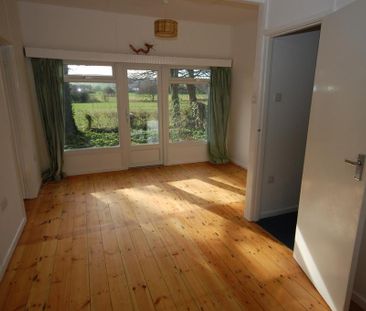 2 bedroom bungalow to rent - Photo 1