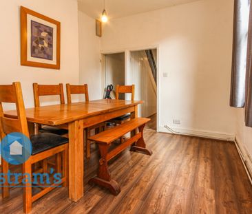 6 bed End Terraced House for Rent - Photo 2