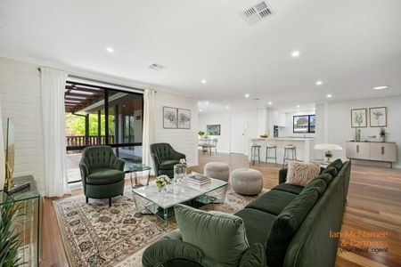 7 Hayley Crescent, Queanbeyan - Photo 2