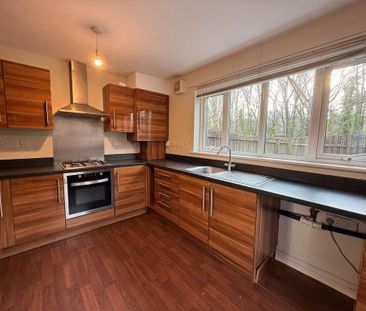 2 bedroom semi-detached house to rent - Photo 6