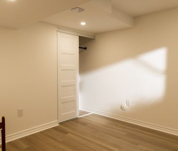 For Lease - 241 Orchards Heights Boulevard, Aurora, Ontario - Photo 4