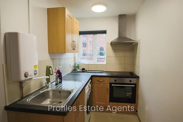 1 bedroom flat to rent - Photo 1