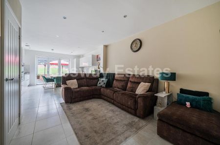 4 bedroom house to rent - Photo 2