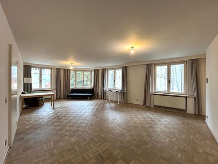 Instapklaar 1-slaapkamer appartement in hartje Kortrijk! - Foto 4