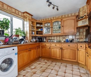 3 bedroom terraced house to rent - Photo 3