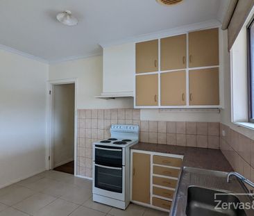 33 Roberts Avenue, Mulgrave, Vic 3170 - Photo 6