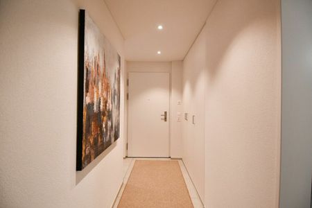 Zentrale Wohnung mit moderner Ausstattung - Photo 2