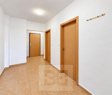 Pronájem bytu 1+kk 42 m2 - Photo 2