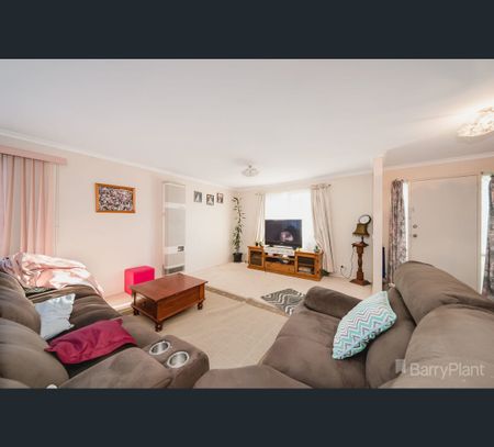 76 Dunbarton Drive, Pakenham, Vic 3810 - Photo 5