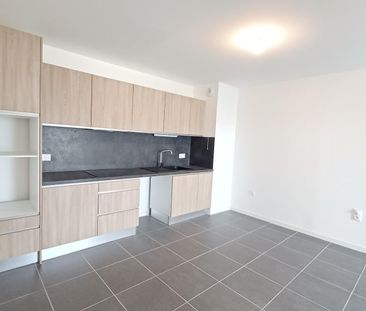 location Appartement T3 DE 64.57m² À BORDEAUX - Photo 3
