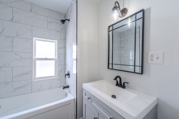 For Lease - 157 William Street Unit# 2, Brantford, Ontario - Photo 1