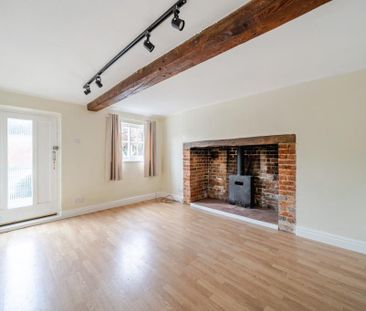 3 bedroom end of terrace house to rent - Photo 1