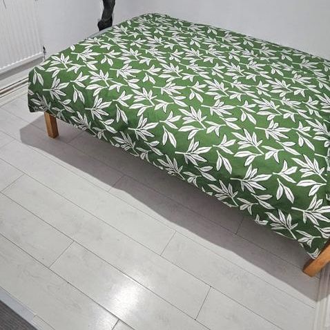 1 bedroom in a flat share to rent - Photo 1