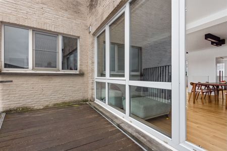 Gemeubeld duplex appartement met autostaanplaats - Photo 3