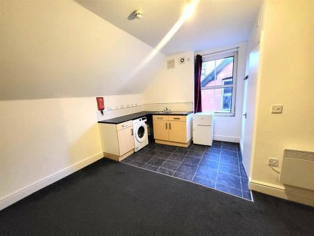 Studio to rent - Photo 5