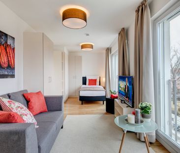 Modern 1-room apartment near U2 Harthof - Photo 1