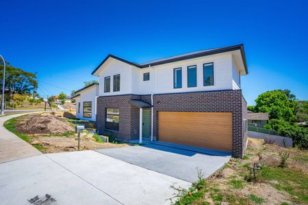 1 Strawberry Terrace, Glendale NSW 2285 - House For Rent | Domain - Photo 5