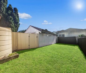 QUALITY LOW MAINTENANCE 2-BEDROOM FLAT! - Photo 5