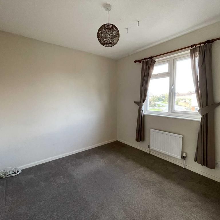 4 bedroom terraced house to rent - Photo 1
