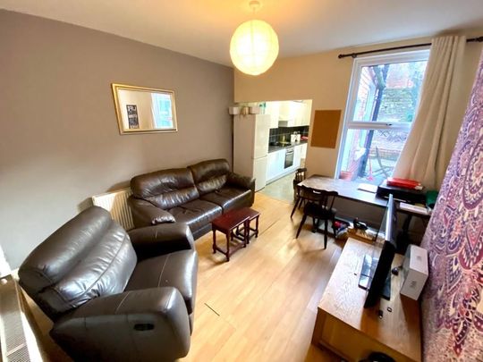 4 bedroom house share to rent - Photo 1