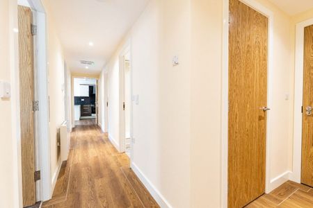 3 bed Apartment 42 Ecco - Photo 5