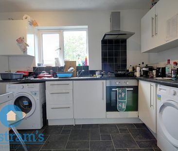 3 bed End Terraced House for Rent - Photo 2