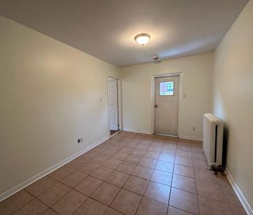 For Lease - 4868 Dundas Street Unit# 2, Toronto, Ontario - Photo 5