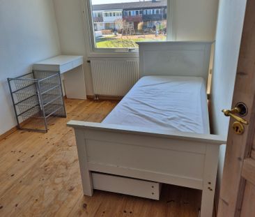 Värbyängen, Bara - Photo 1