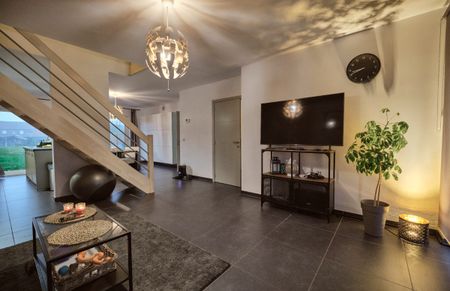 Prachtig huis met 3 slaapkamers en grote tuin - Foto 3