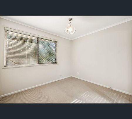 4 Redwood Street, Marsden, Qld 4132 - Photo 2