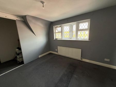 4 bedroom flat to rent - Photo 5