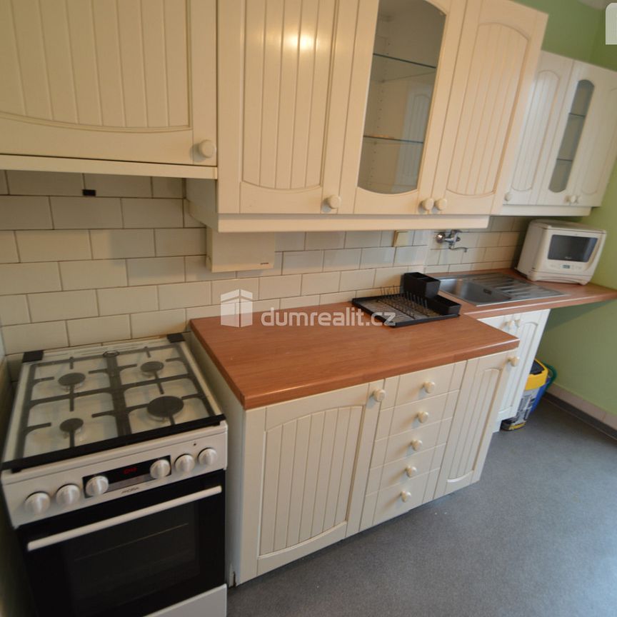 Pronájem bytu 2+1 55 m² - Photo 1