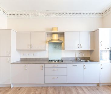 4 bed maisonette to rent in Chillingham Road, Newcastle Upon Tyne, NE6 - Photo 1