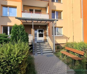 Pronájem bytu 2+1 54 m2 - Fotografie 2