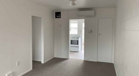 Modern 2-Bedroom Unit in Prime Frankton Location - Photo 3